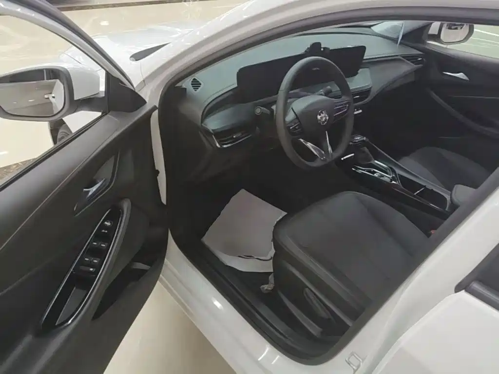 Buick Verano — миниатюра 16