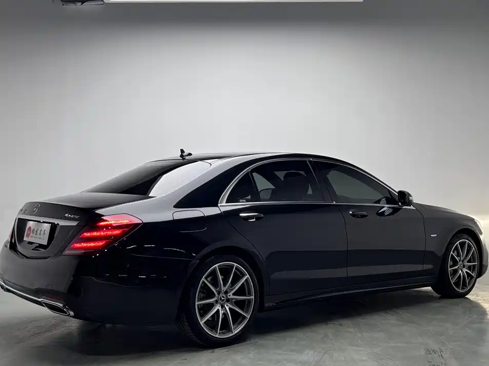 Mercedes-Benz S-Class — миниатюра 20