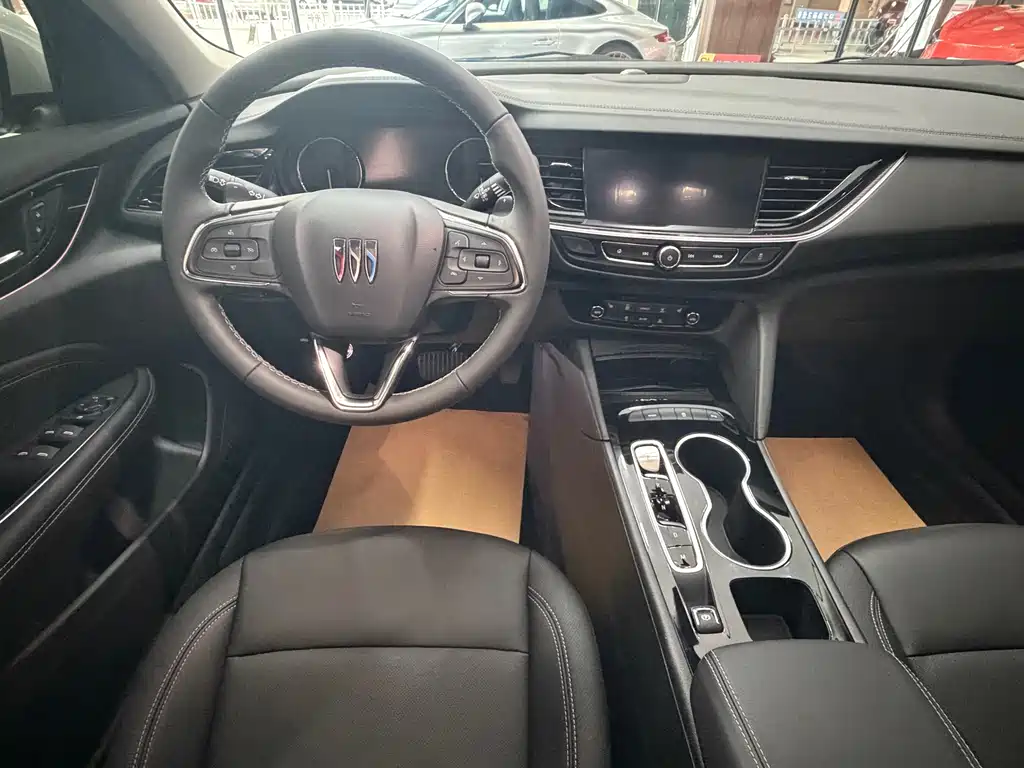 Buick Regal — миниатюра 15