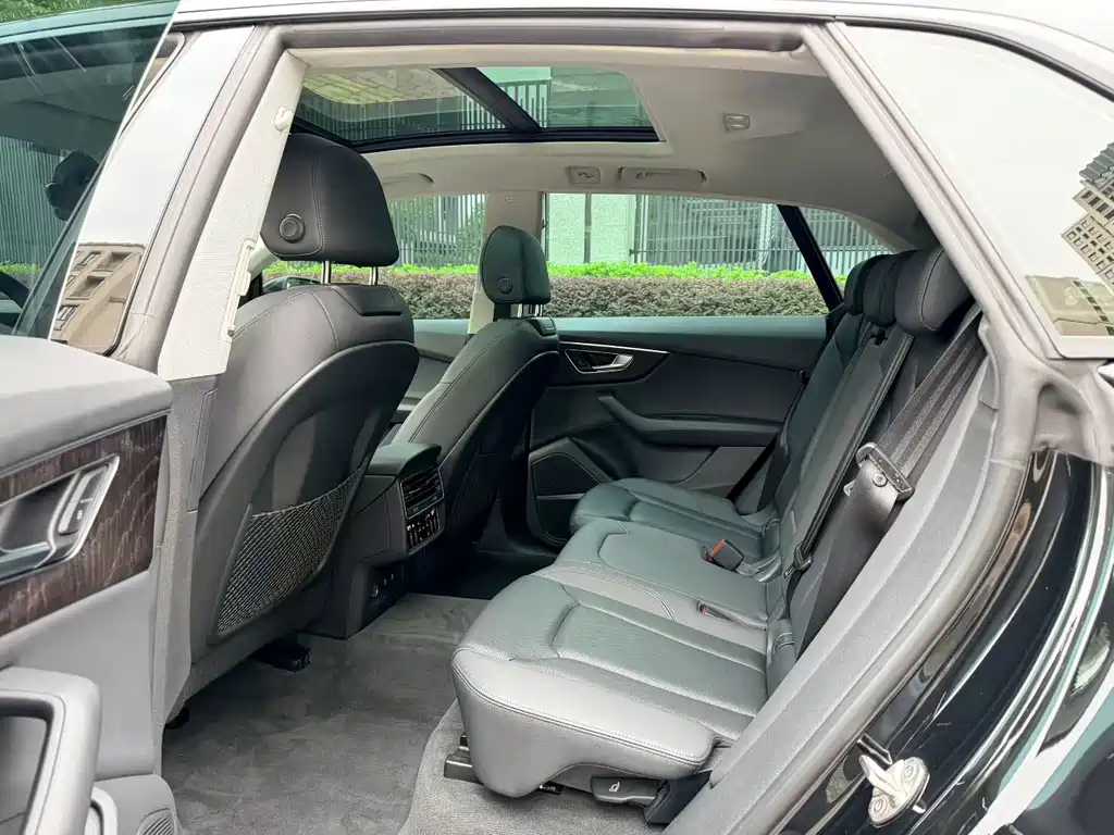Audi Q8 — миниатюра 10