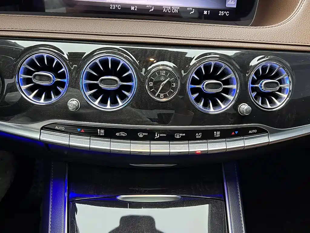 Mercedes-Benz S-Class — миниатюра 10