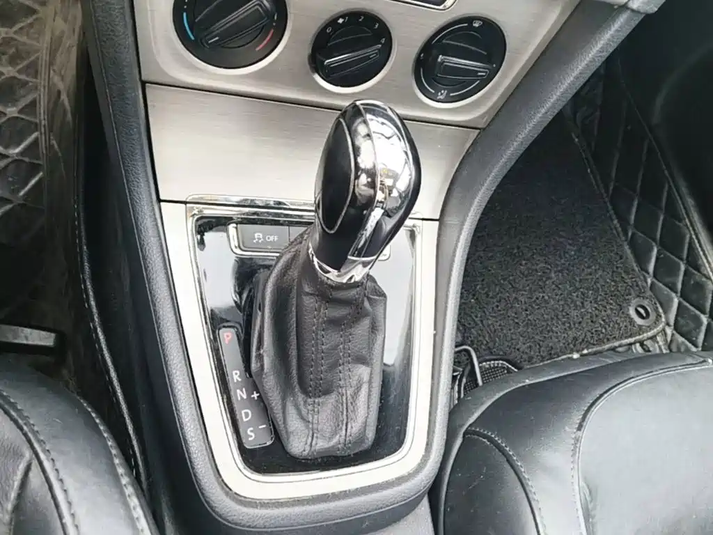 Volkswagen Lavida — миниатюра 14