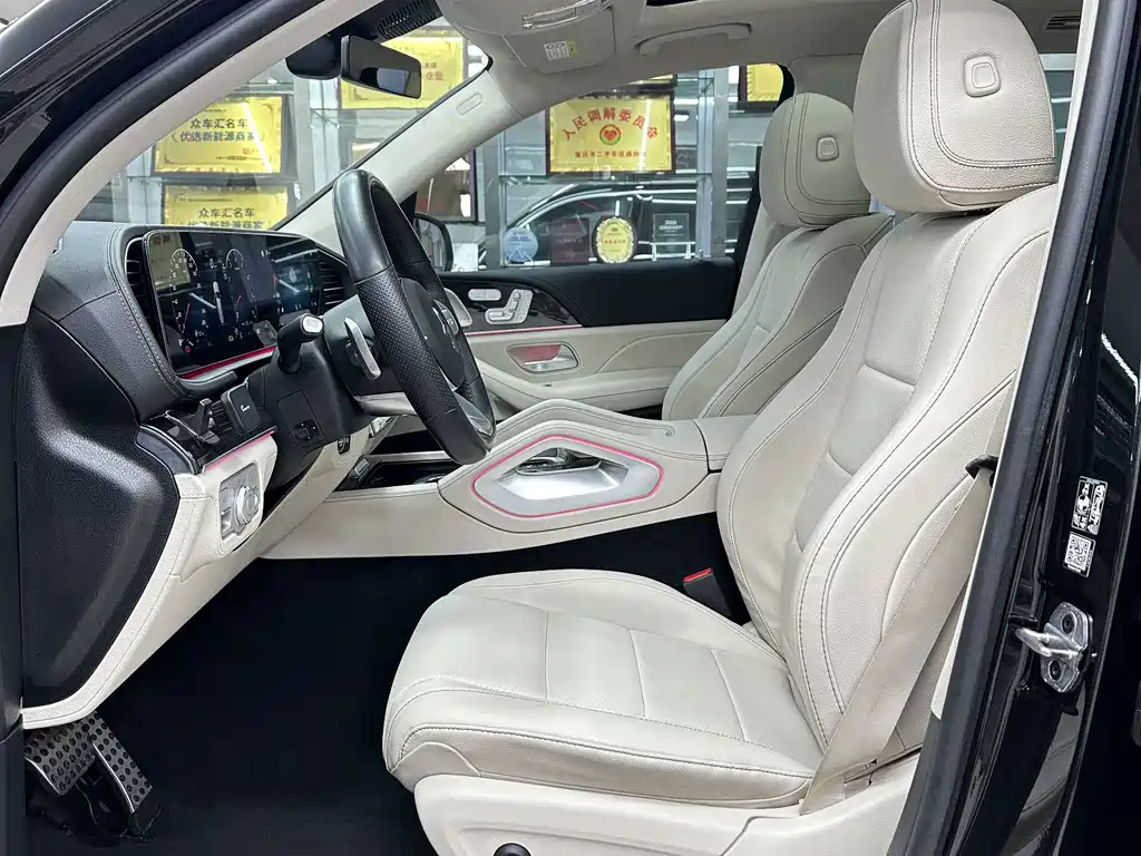 Mercedes-Benz GLS — миниатюра 11
