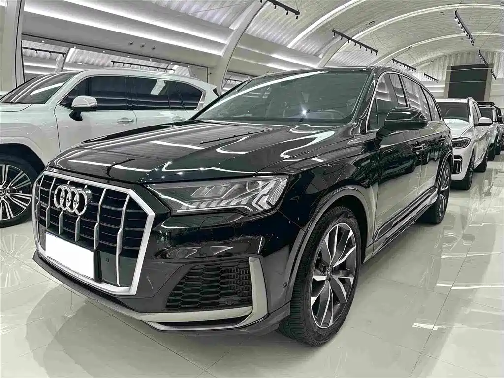 奥迪Q7 2023款 55 TFSI quattro S line运动型 2024