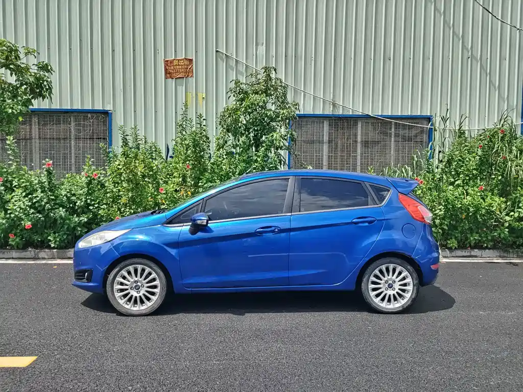 Ford Fiesta — миниатюра 11