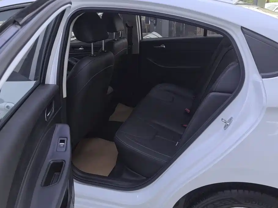 Chery Arrizo 5 — миниатюра 11