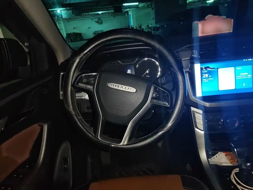 Maxus T70 — миниатюра 3