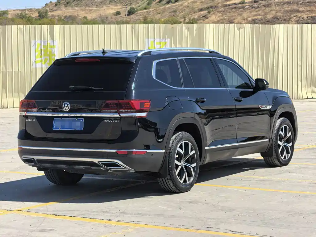 Volkswagen Teramont — миниатюра 9
