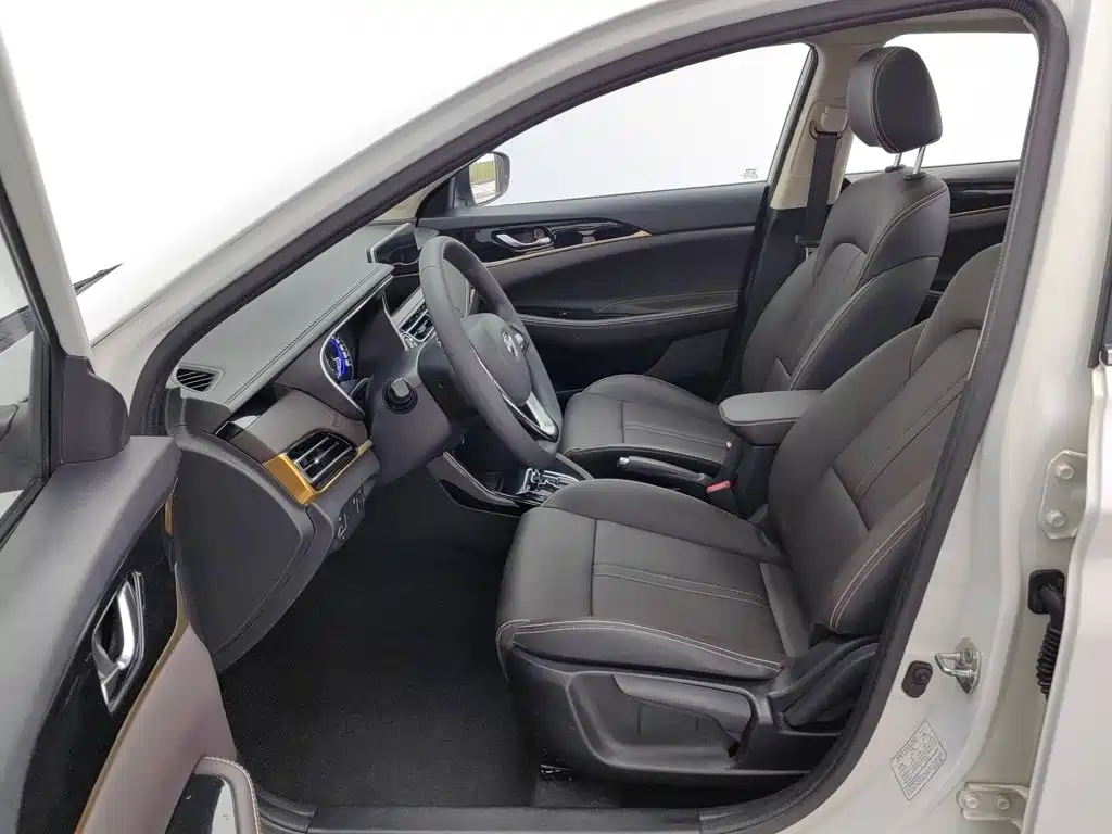 Changan Eado DT — миниатюра 10