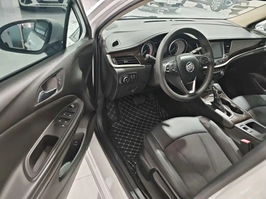 Buick Verano — миниатюра 16