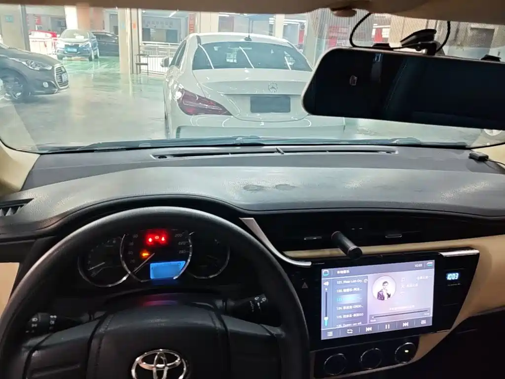 Toyota Corolla — миниатюра 10