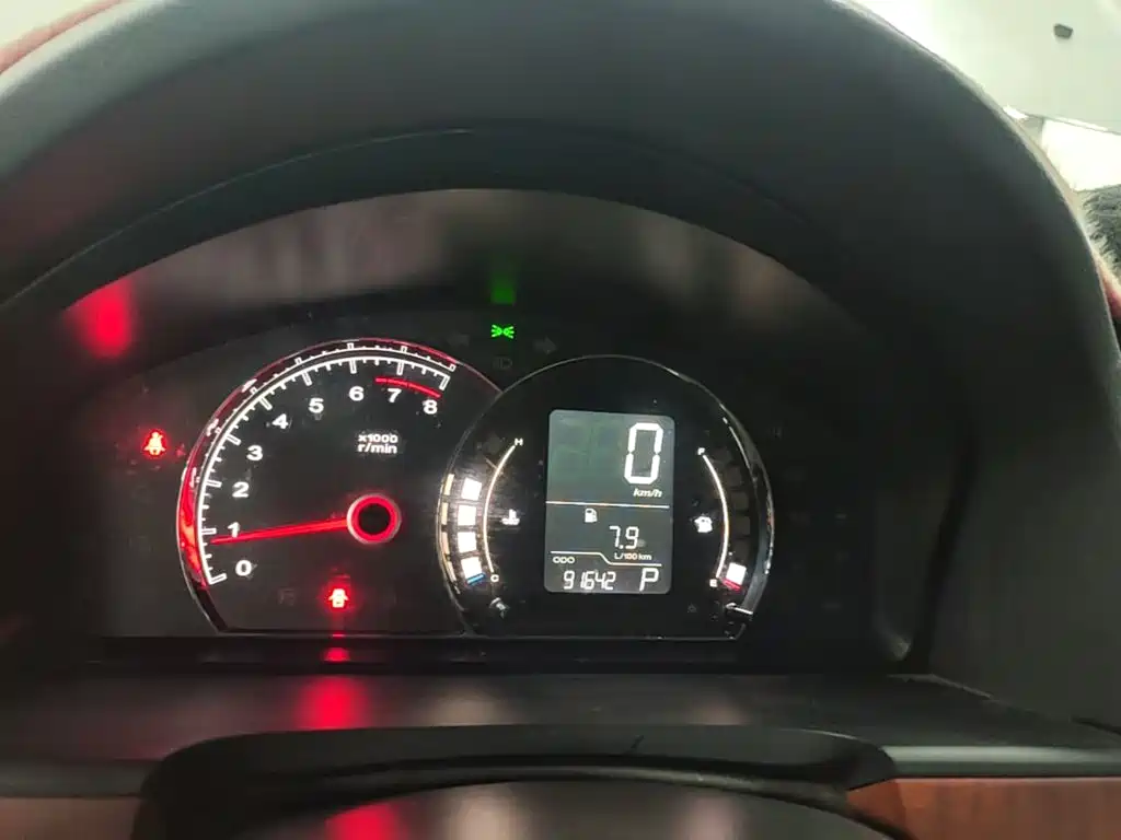 Roewe 350 — миниатюра 12