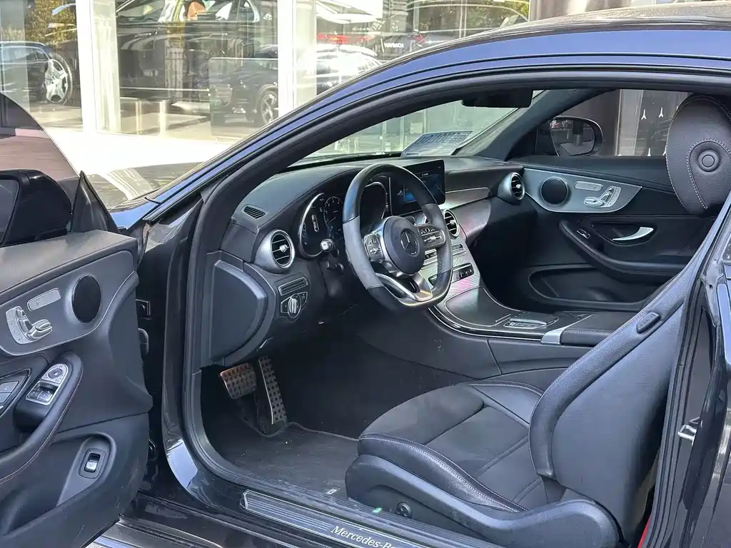 Mercedes-Benz C-Class (Import) — миниатюра 9