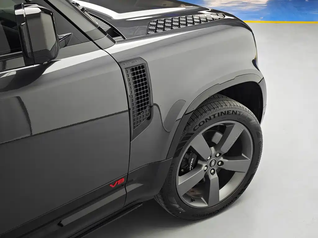 Land Rover Defender — миниатюра 8