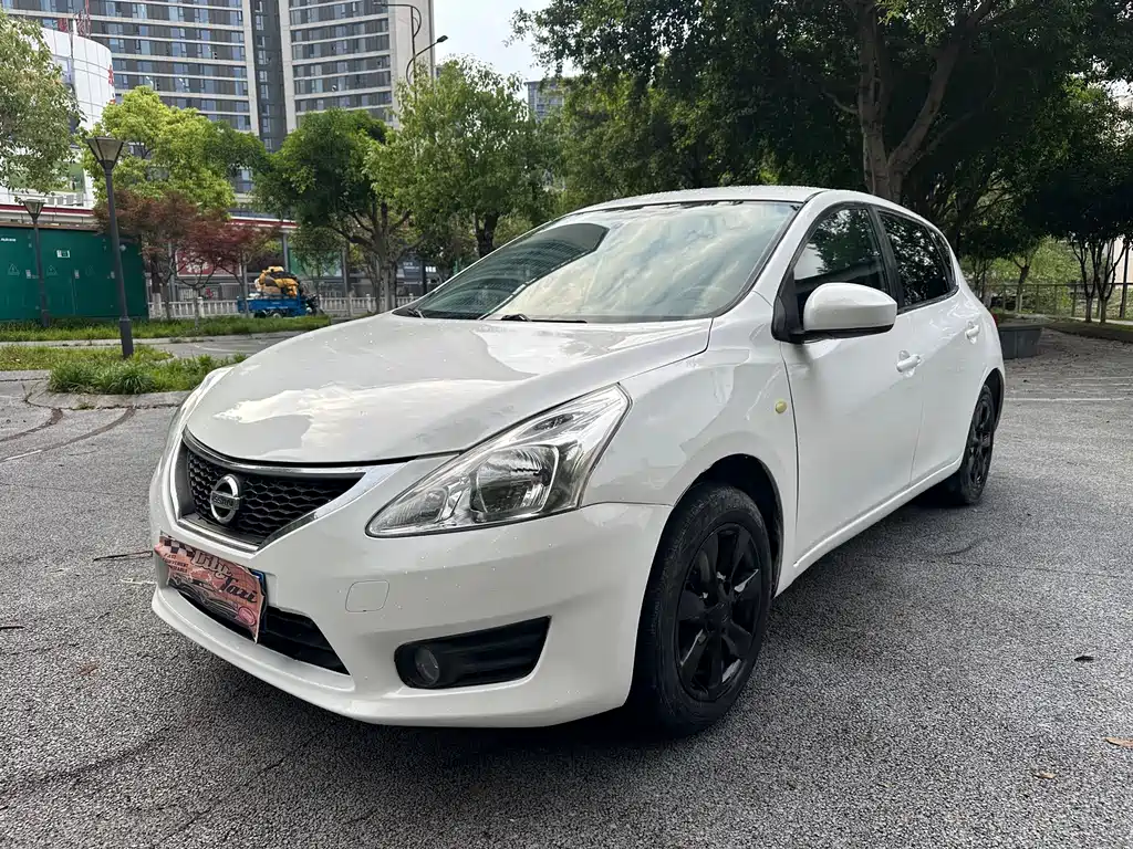 Купить Nissan Tiida