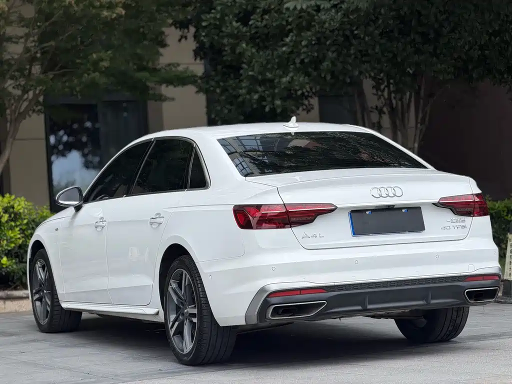 Audi A4L — миниатюра 10