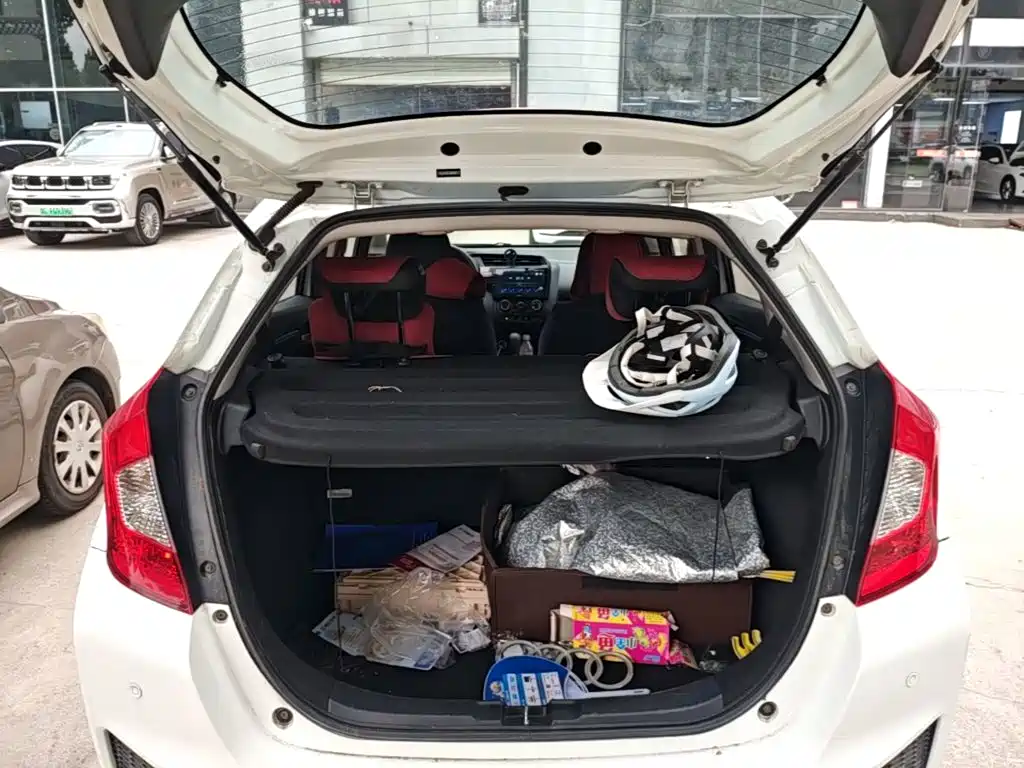 Honda Fit — миниатюра 19
