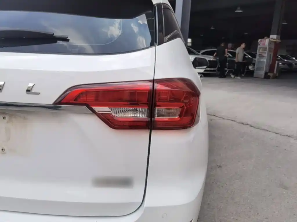 Haval M6 — миниатюра 8