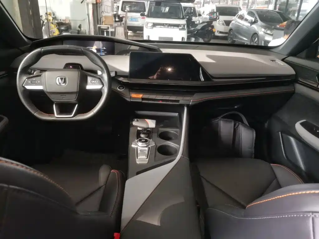 Changan UNI-V — миниатюра 10