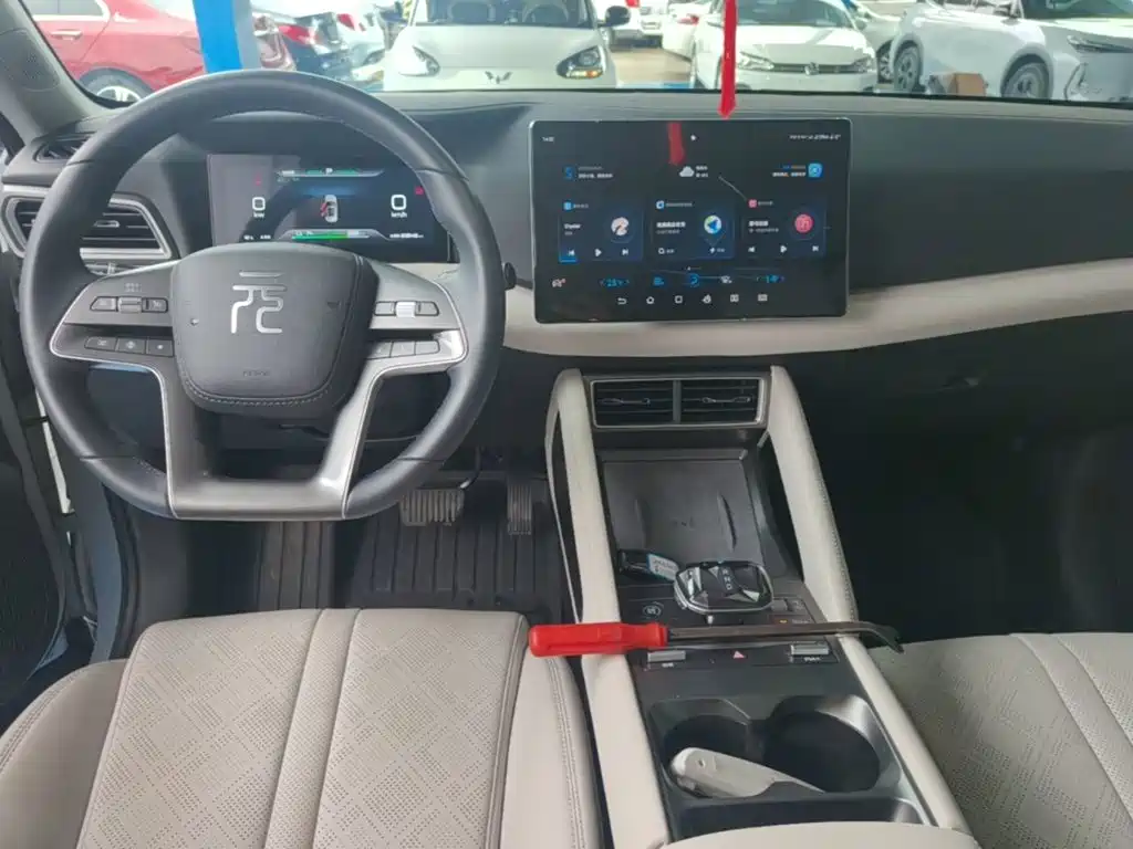 BYD Yuan UP — миниатюра 10