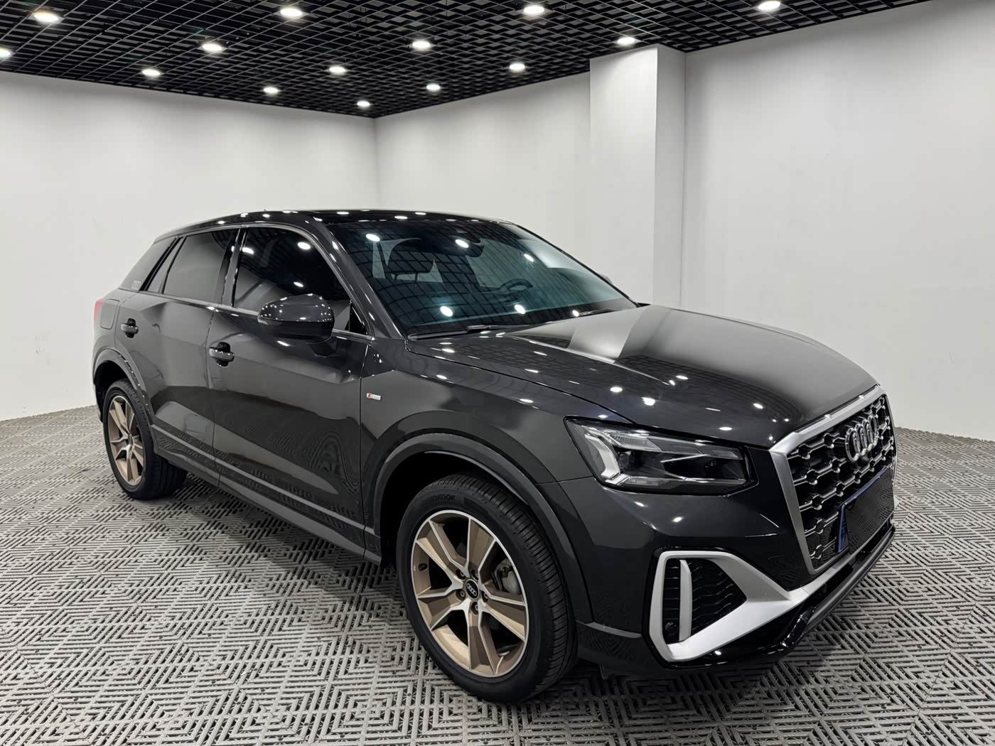 Audi Q2L 1.4 л 2023 г. Чёрный, пробег 19200 км