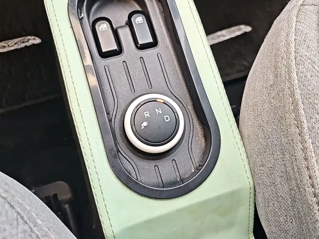 Wuling MINIEV — миниатюра 14