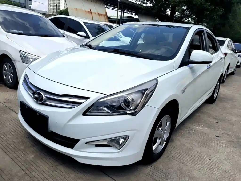 Hyundai Verna — миниатюра 2