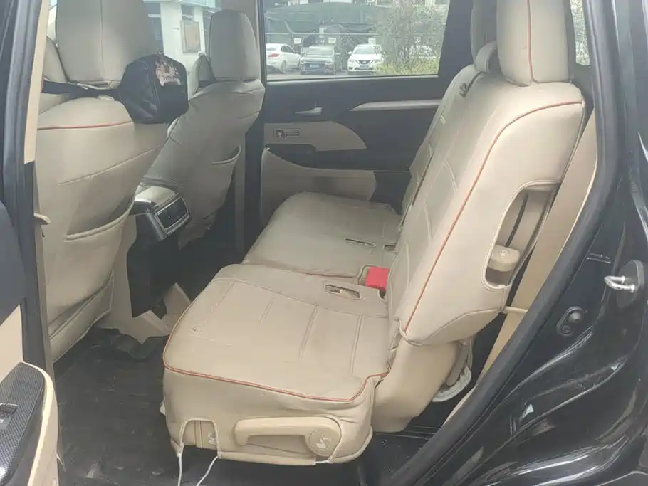 Toyota Highlander — миниатюра 11