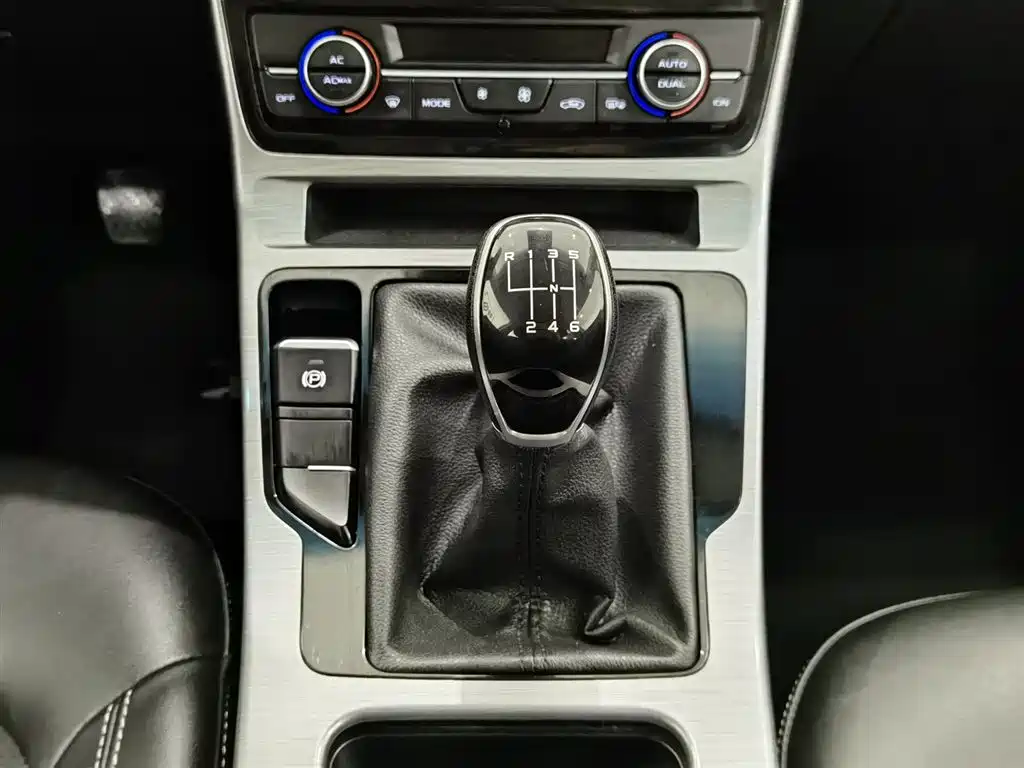 GEELY AUTOMOBILE EMGRAND GS