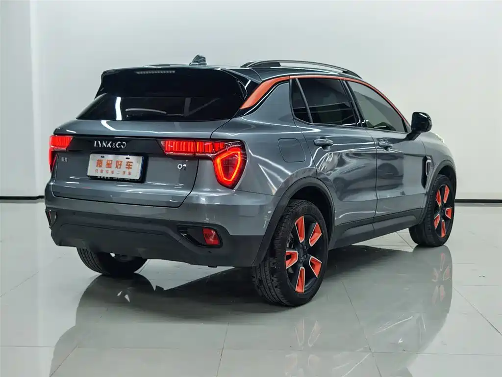 Lynk & Co 01 — миниатюра 2