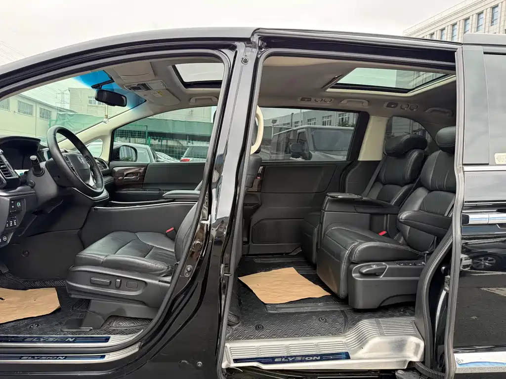 Honda Elysion — миниатюра 12