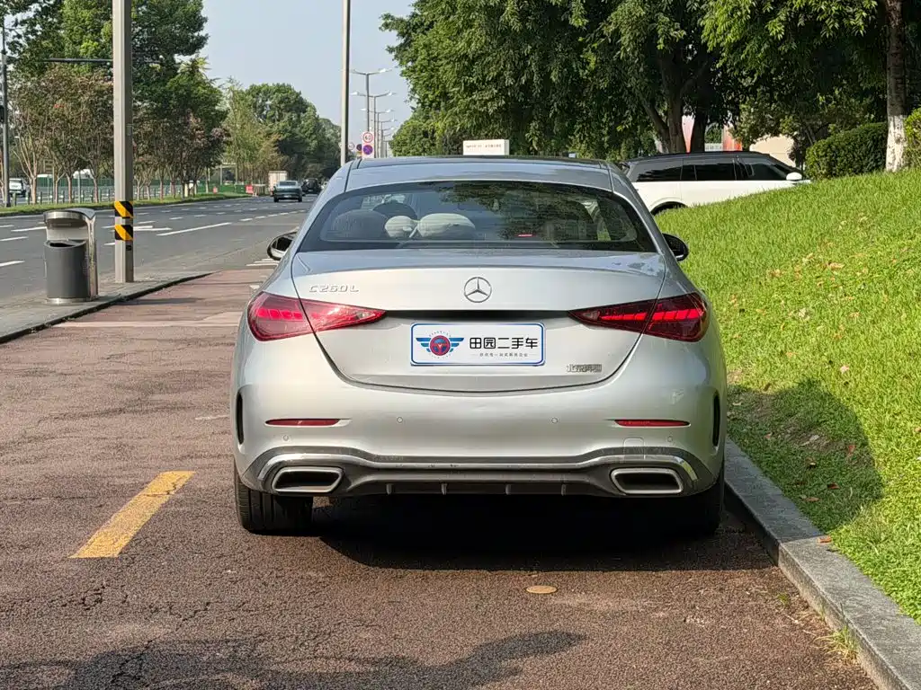 Mercedes-Benz C-Class — миниатюра 5