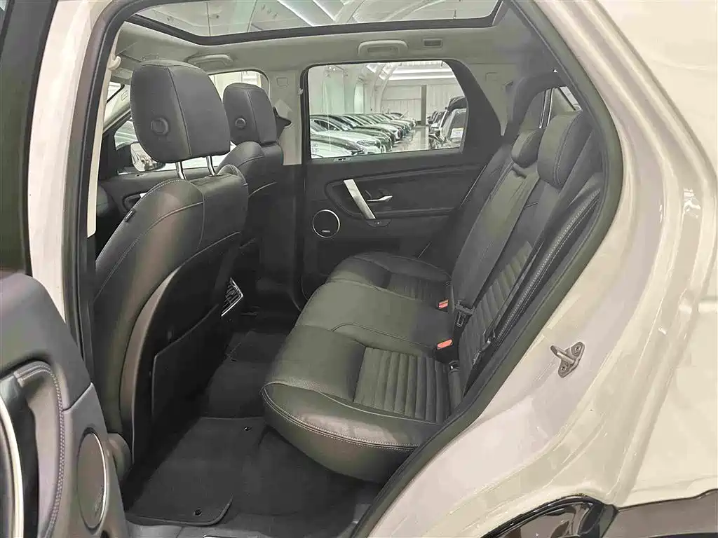 Land Rover Discovery Sport — миниатюра 12