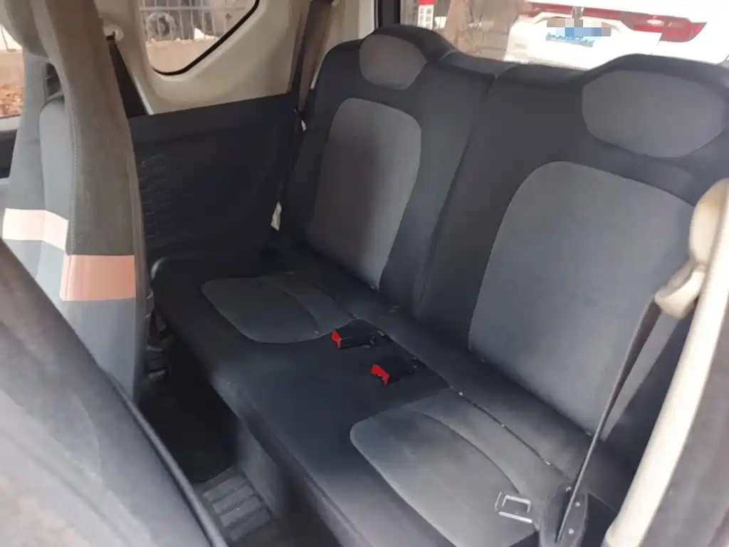 Wuling MINIEV — миниатюра 17