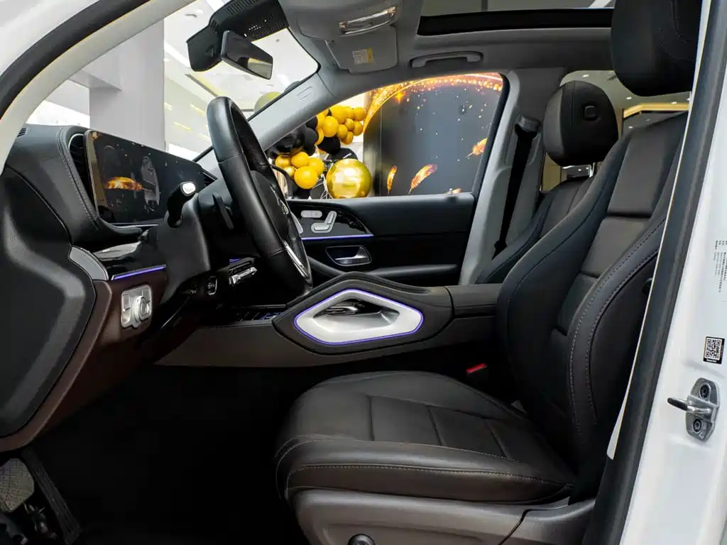 Mercedes-Benz GLE (Import) — миниатюра 27