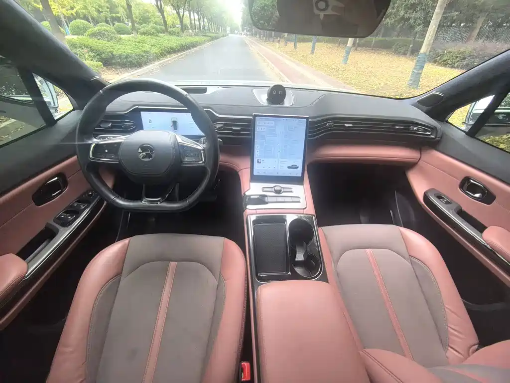 NIO EC6 — миниатюра 9