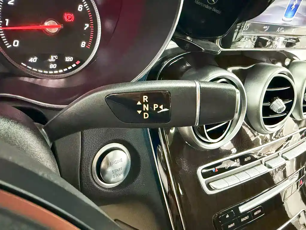 Mercedes-Benz GLC — миниатюра 16