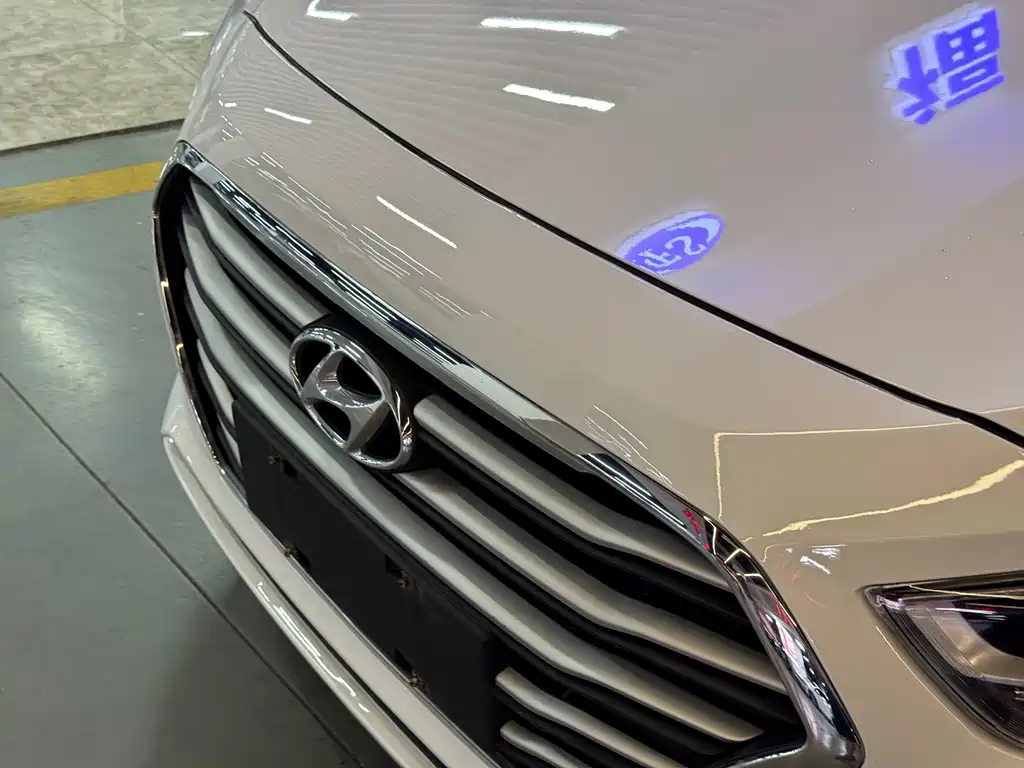 Hyundai Mistra — миниатюра 10