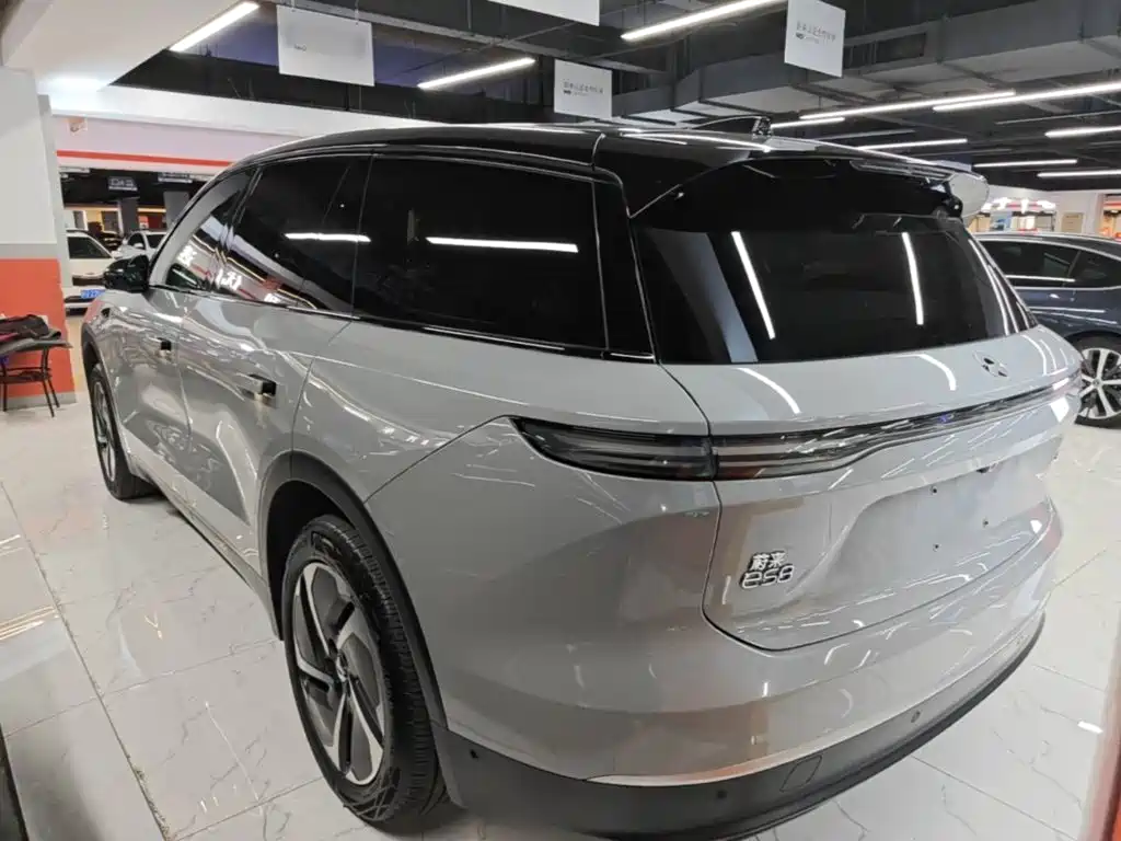 NIO ES8 — миниатюра 5