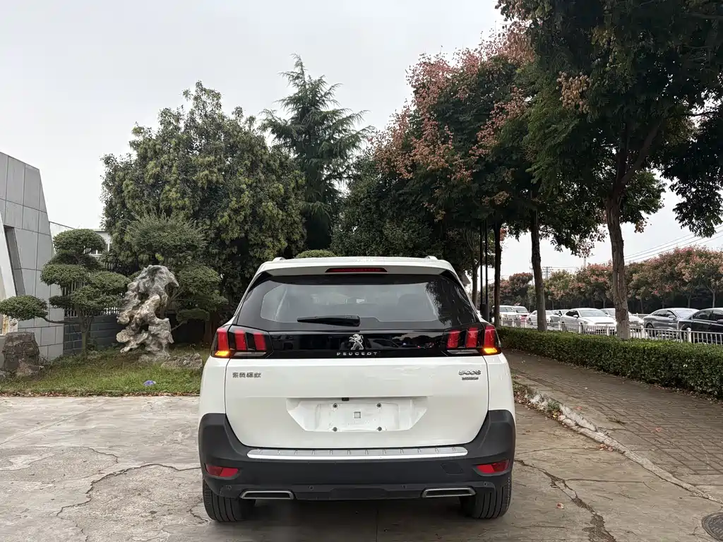 Peugeot 5008 — миниатюра 4