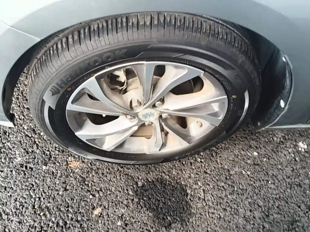 Buick Verano — миниатюра 23