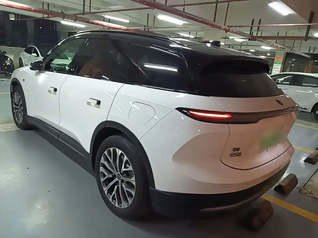 NIO ES6 — миниатюра 5