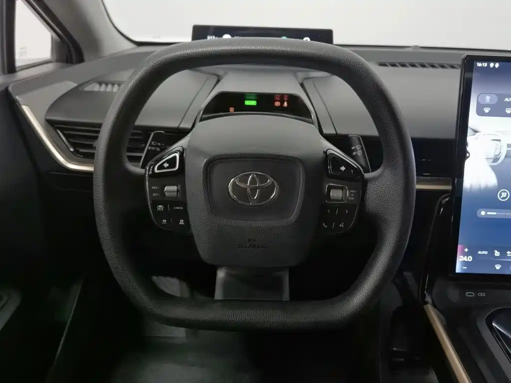 Toyota bZ3 — миниатюра 11