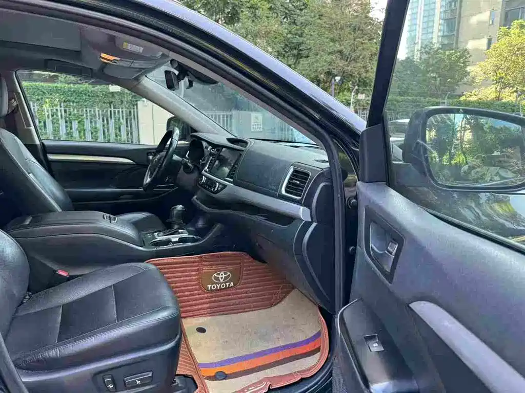Toyota Highlander — миниатюра 8