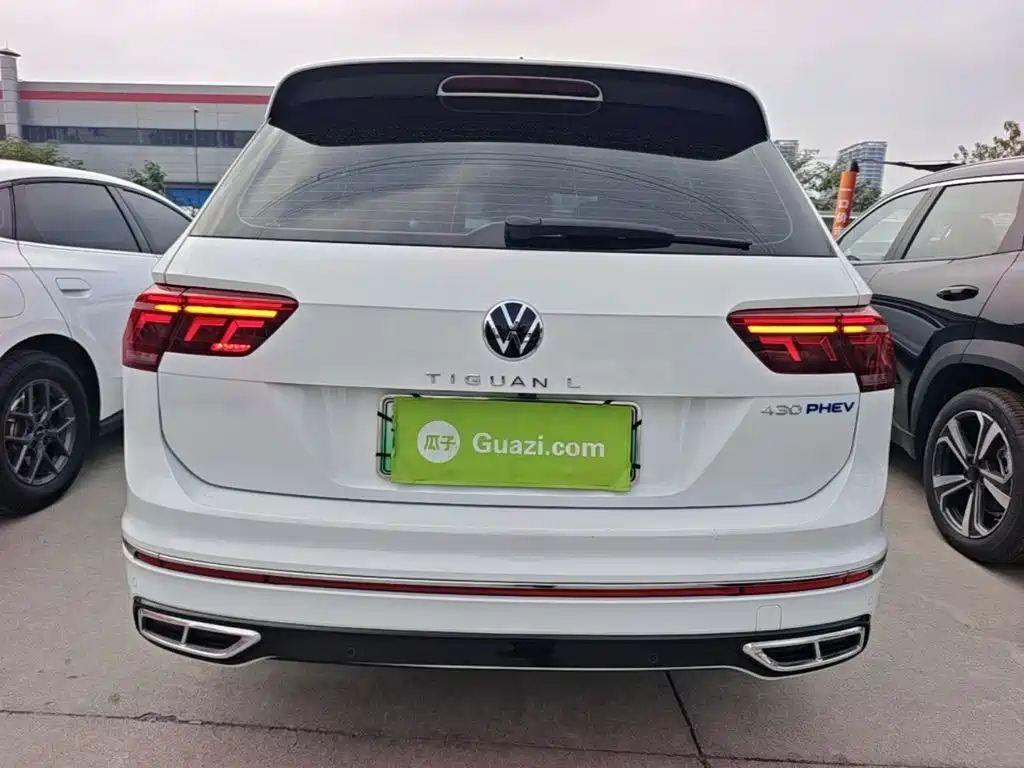 Volkswagen Tiguan L PHEV — миниатюра 6
