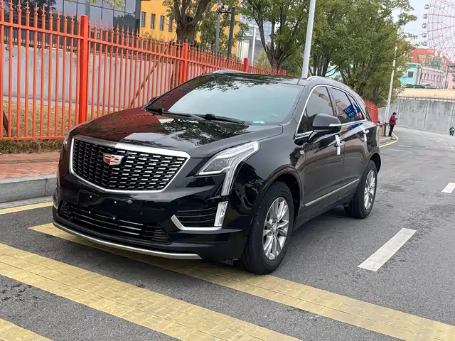CADILLAC XT5
