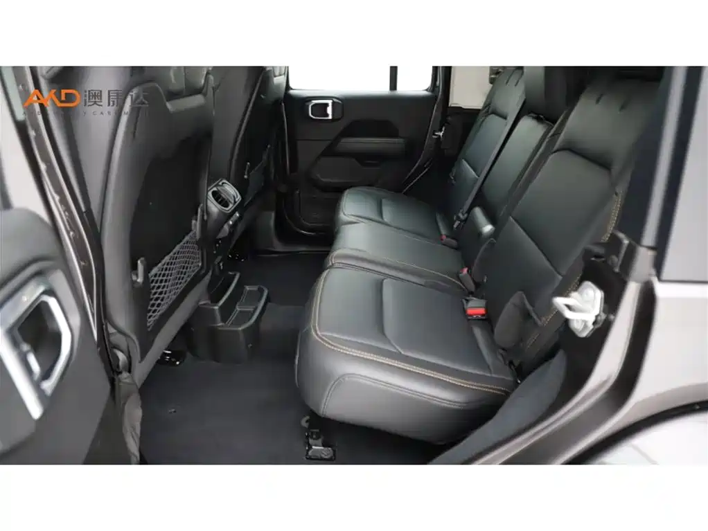 Jeep Wrangler — миниатюра 7