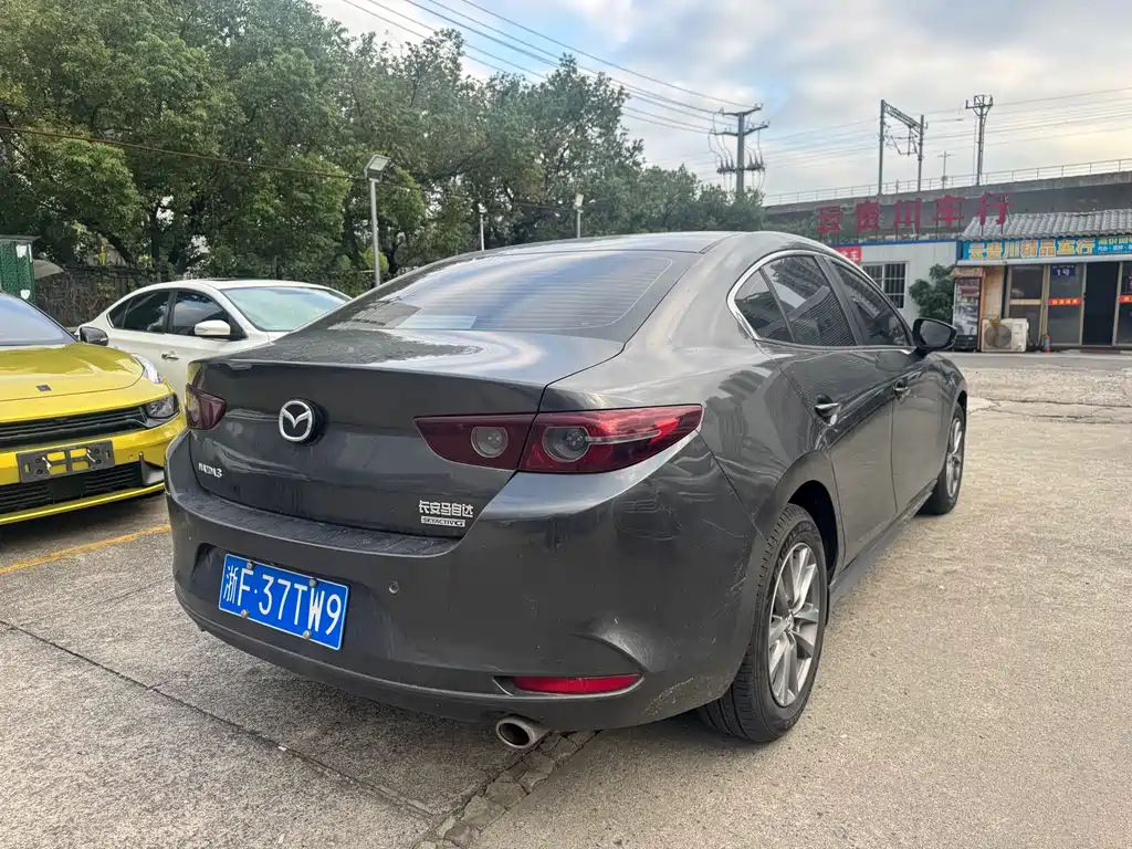 Mazda 3 Axela — миниатюра 7