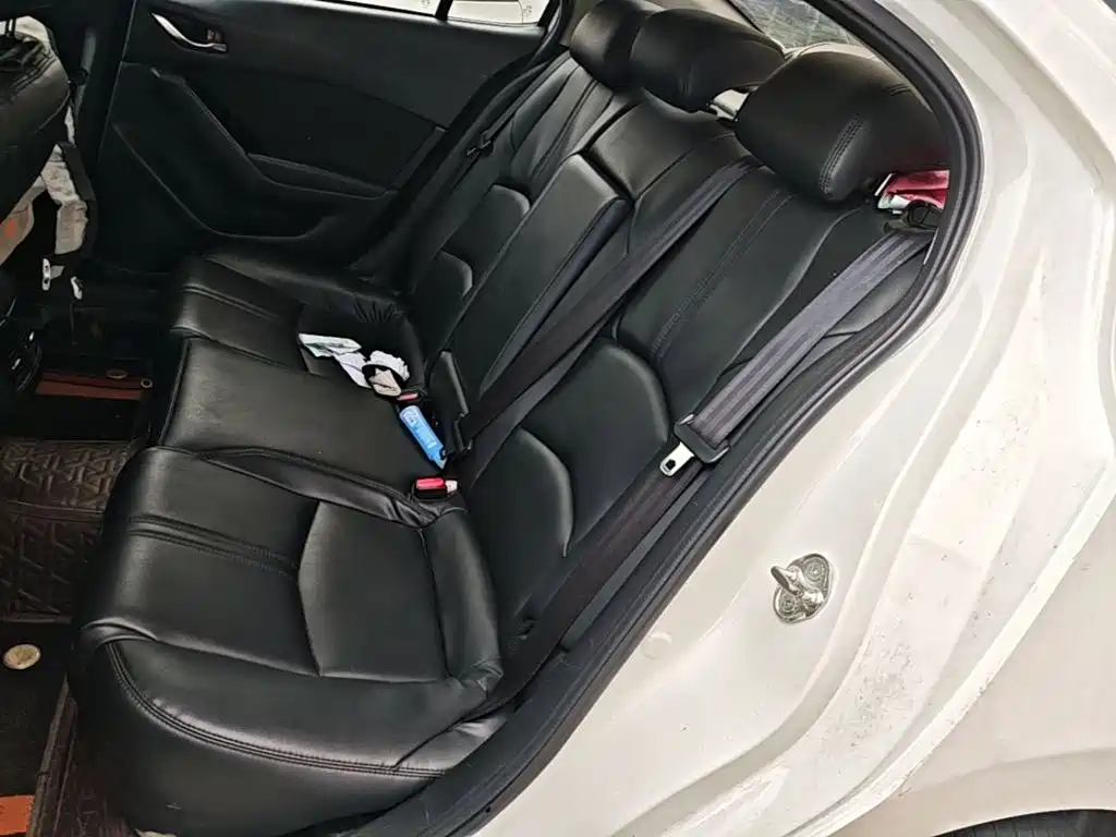 Mazda 3 Axela — миниатюра 17