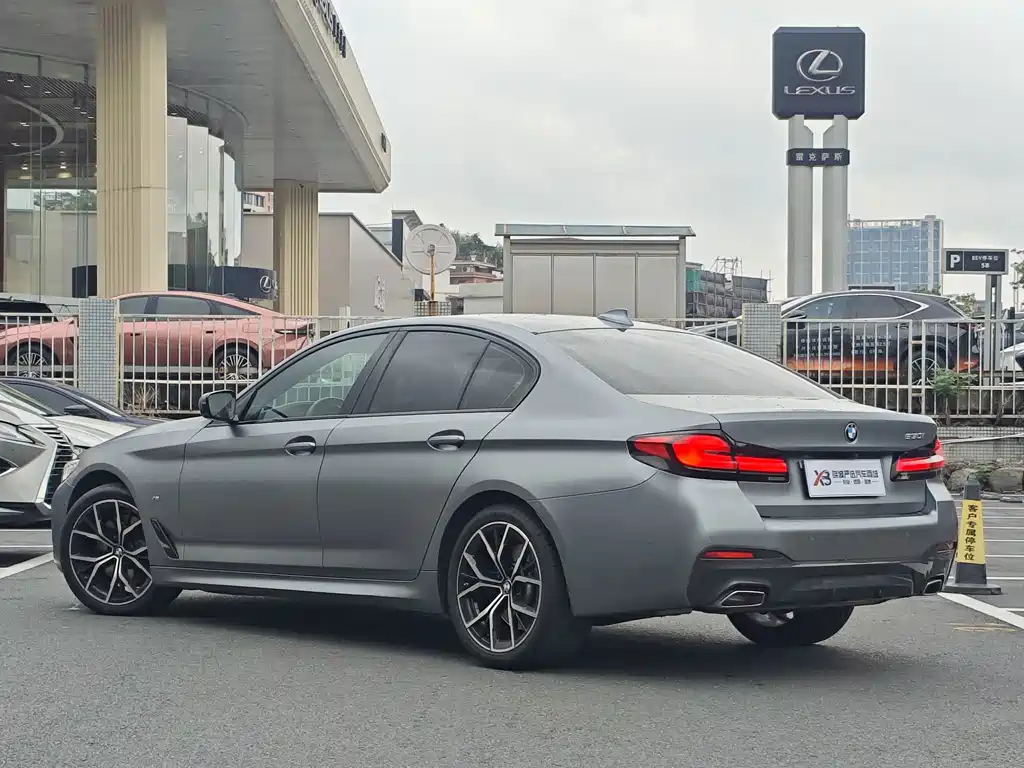 BMW 5 Series (Import) — миниатюра 4